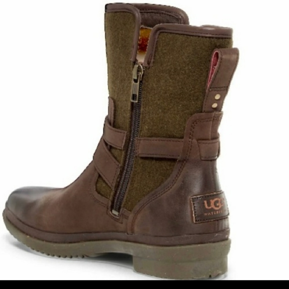 UGG Robbie pull on boots womans 8.5